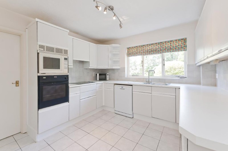 Ashcroft Park, Cobham, Surrey, KT11
