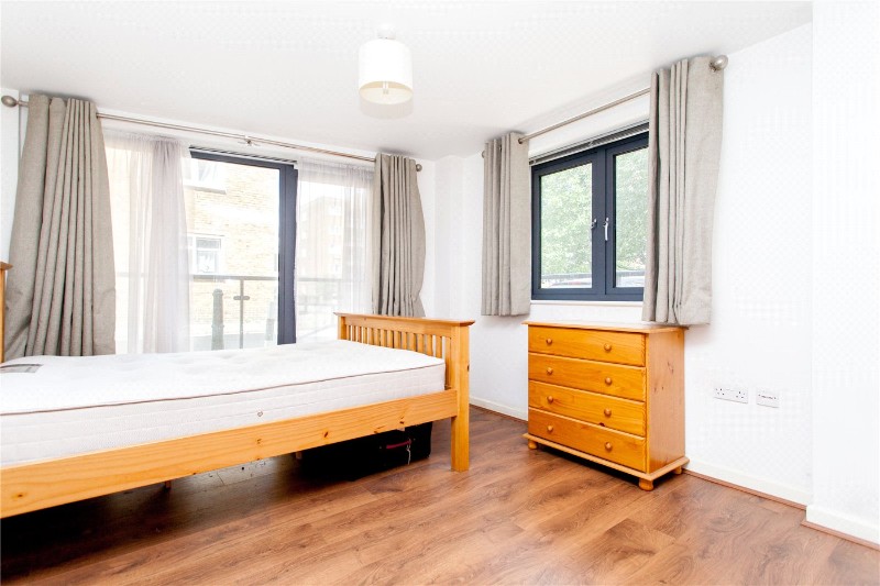 Theven Street, LonLon, E1