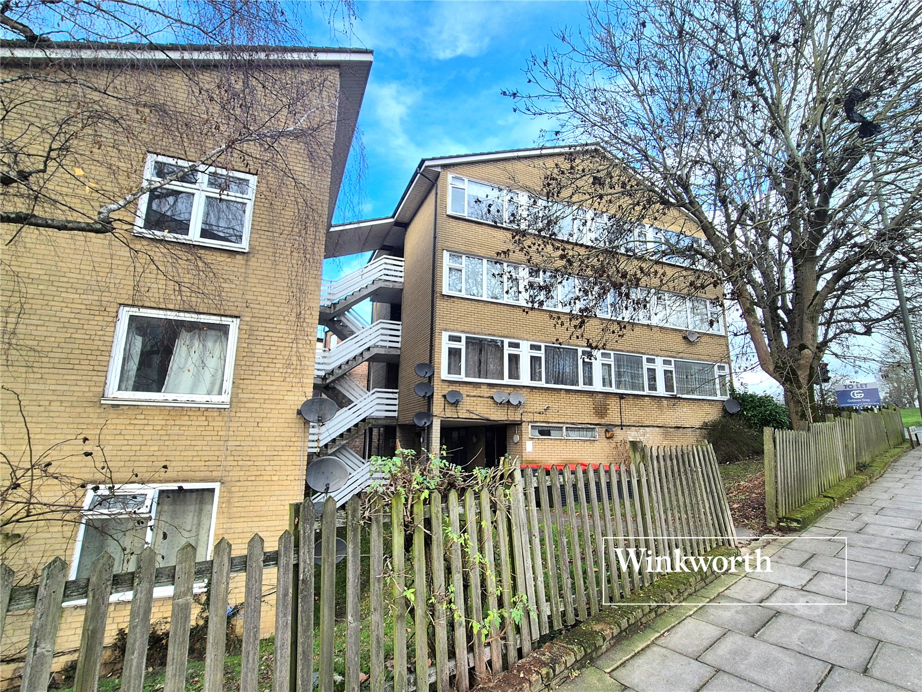 Cat Hill, East Barnet, EN4