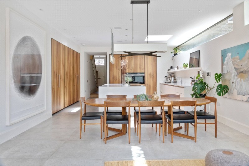 Queen Elizabeth&#39;s Walk, London, N16