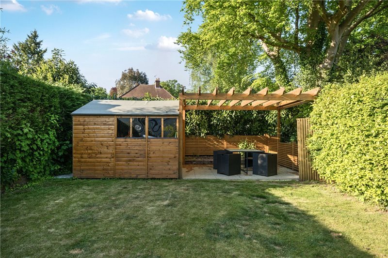 Burnt Hill Road, Wrecclesham, Farnham, Surrey, GU10