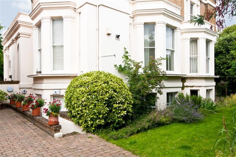 Devonshire Gardens, Chiswick, London, W4