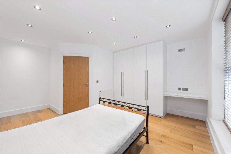 Holloway Road, London, N7