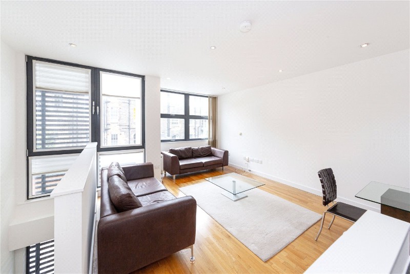 Ingle Mews, London, EC1R