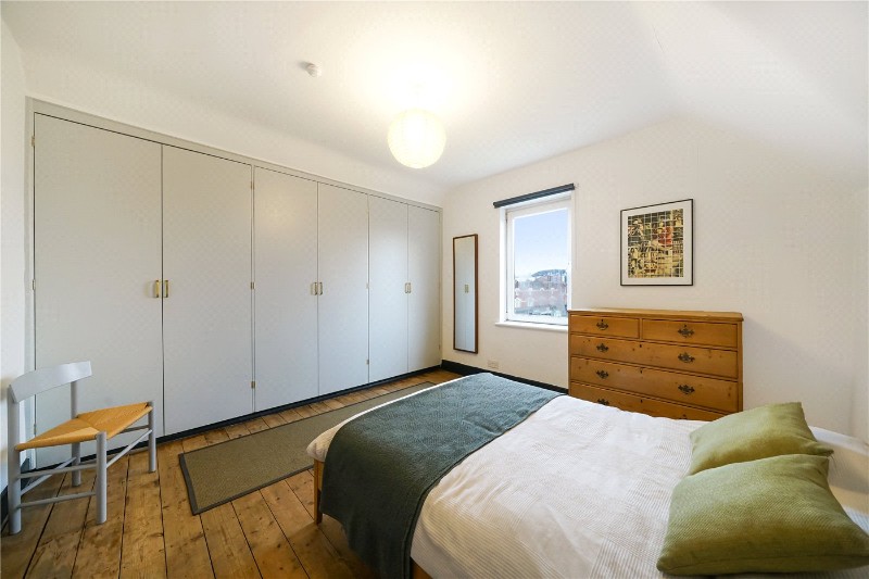 Rokesly Avenue, London, N8
