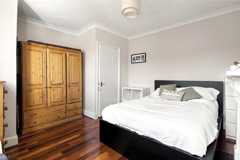 Dafforne Road, London, SW17