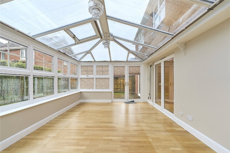 Saint Andrews Gardens, Cobham, Surrey, KT11