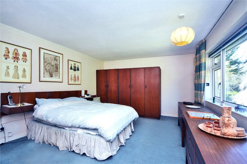 Heights Close, Banstead, Surrey, SM7