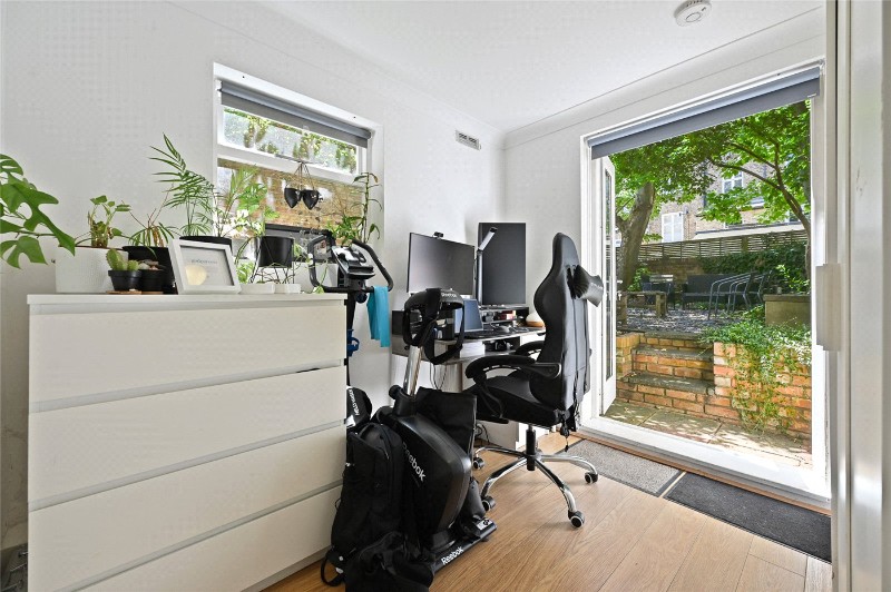 Coningham Road, London, W12