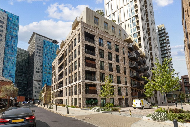 Cendal Crescent, London, E1