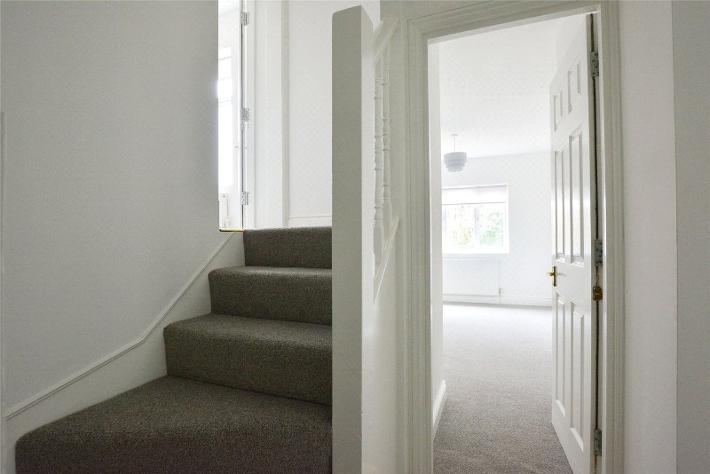 Southend Crescent, London, SE9