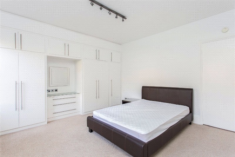 Prior Bolton Street, Highbury Corner, London, N1