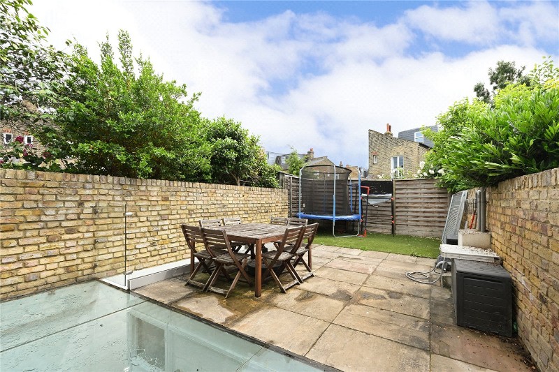 Queensmill Road, London, SW6