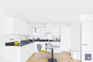 Streatham High Road, London, SW16