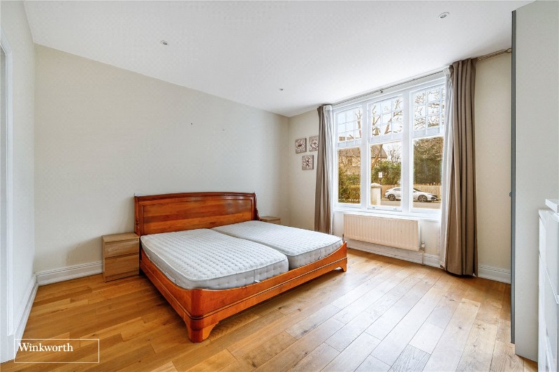 Grove Park Road, Chiswick, W4