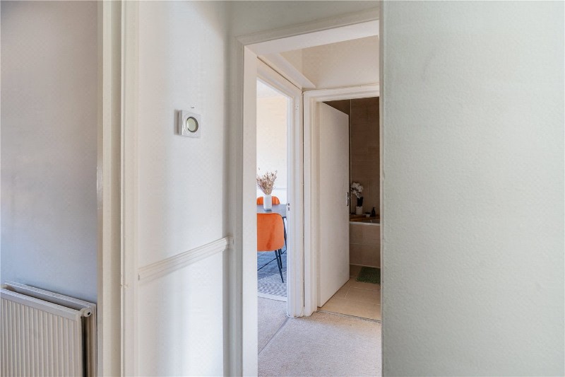 Sternhold Avenue, London, SW2
