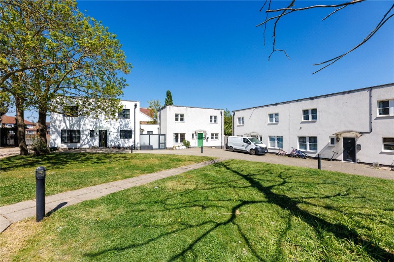 Worton Road, Isleworth, TW7