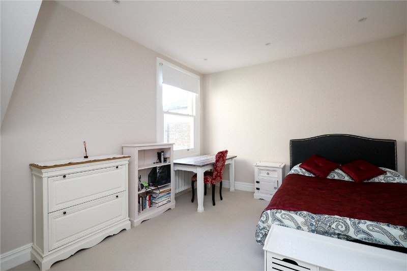 Twyford Avenue, London, W3