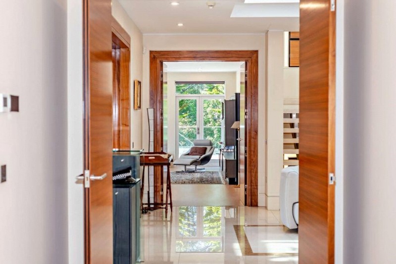 Yaffle Road, St Georges Hill, KT13