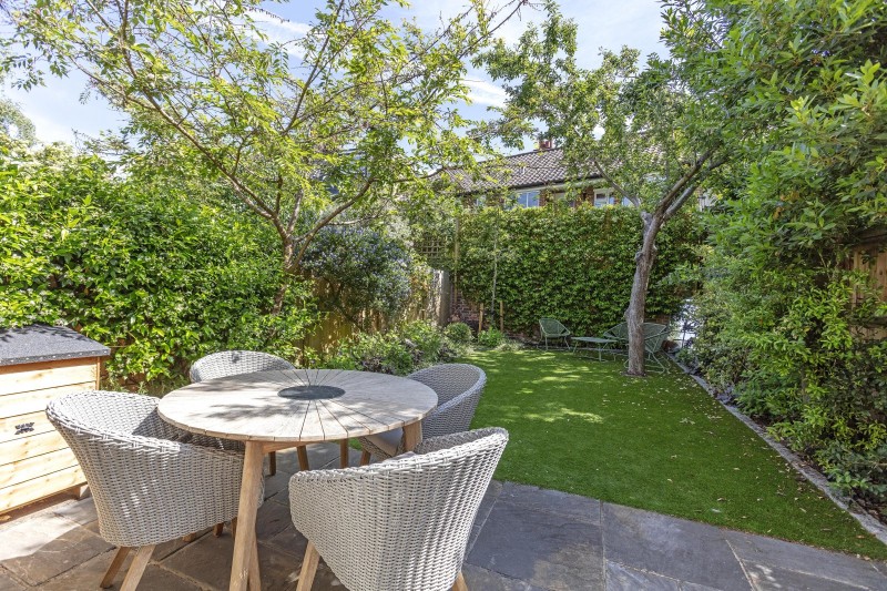 Cleveland Gardens, Barnes, London, SW13