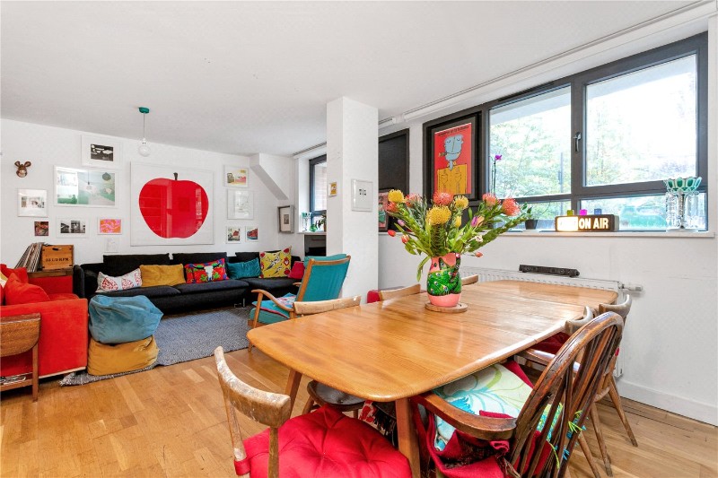 Goldsmiths Row, London, E2