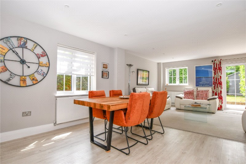 Woodfield Place, Binfield, Bracknell, Berkshire, RG42