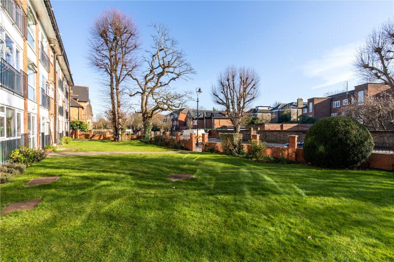 Hamilton Road, London, W5