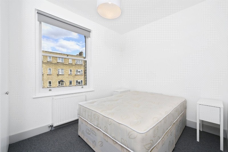 St Stephens Ave, London, W12