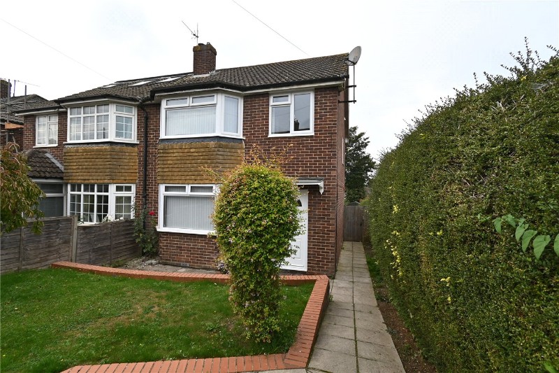 Meadow Road, Basingstoke, Hampshire, RG21