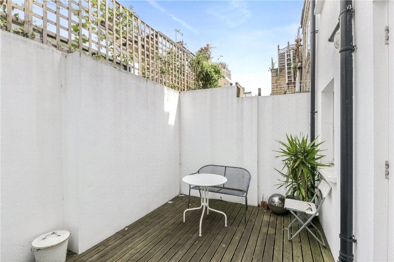 Gayford Road, London, W12
