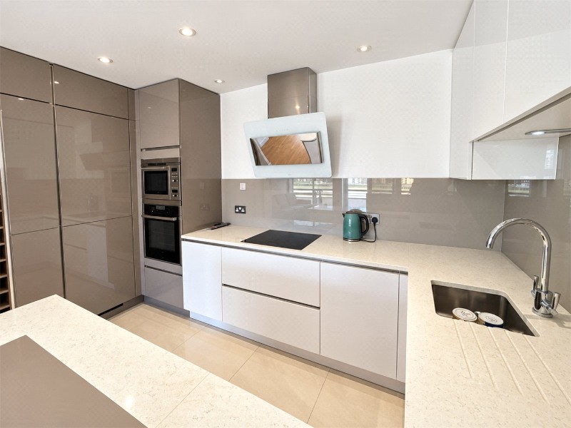 Rotherhithe Street, London, SE16