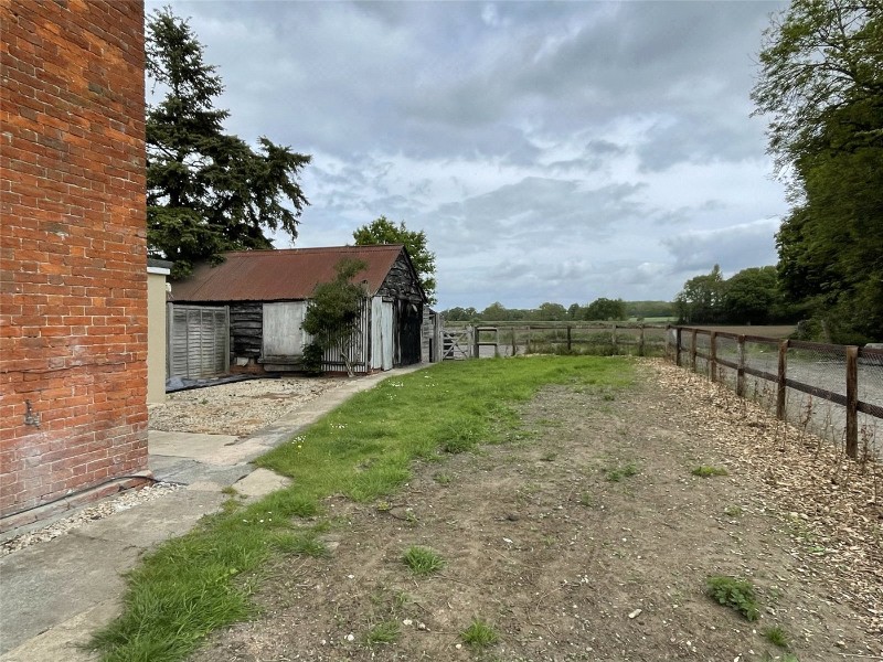 Lower Road, Erlestoke, Devizes, SN10