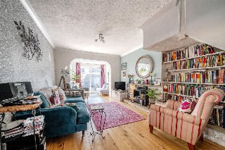 Waterside Close, London, SE16
