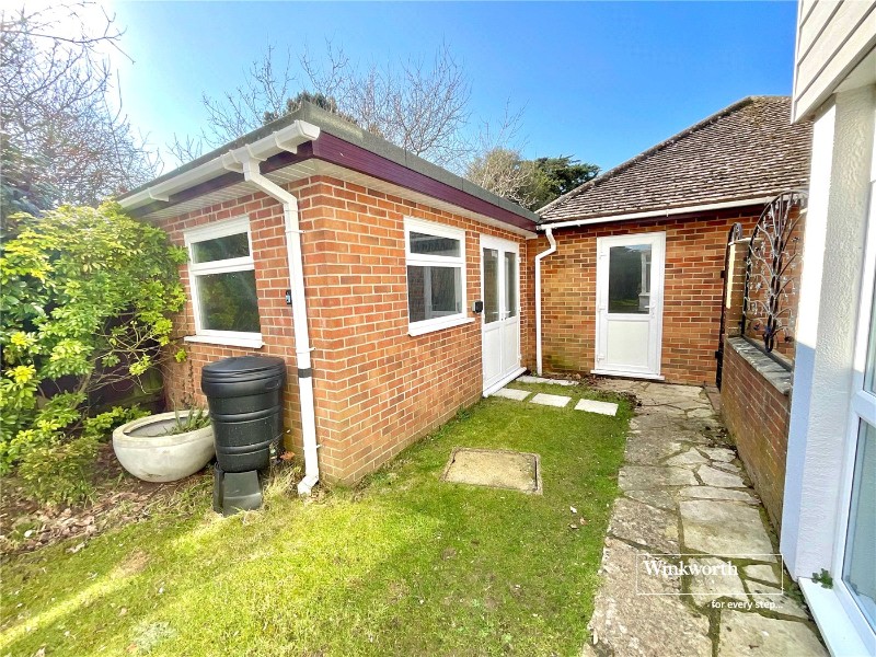 Vecta Close, Friars Cliff, Christchurch, Dorset, BH23