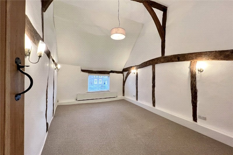Aylesbury End, Beaconsfield, HP9