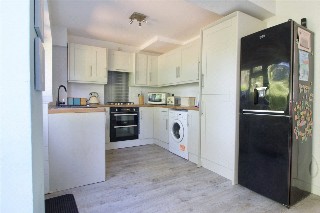Highfield Gardens, Sway, Lymington, SO41