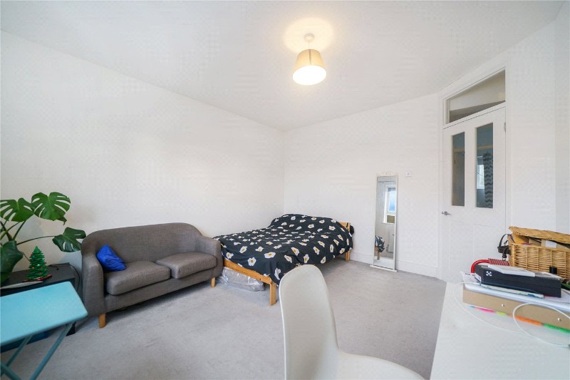 Medina Lodge, Isledon Road, London, N7