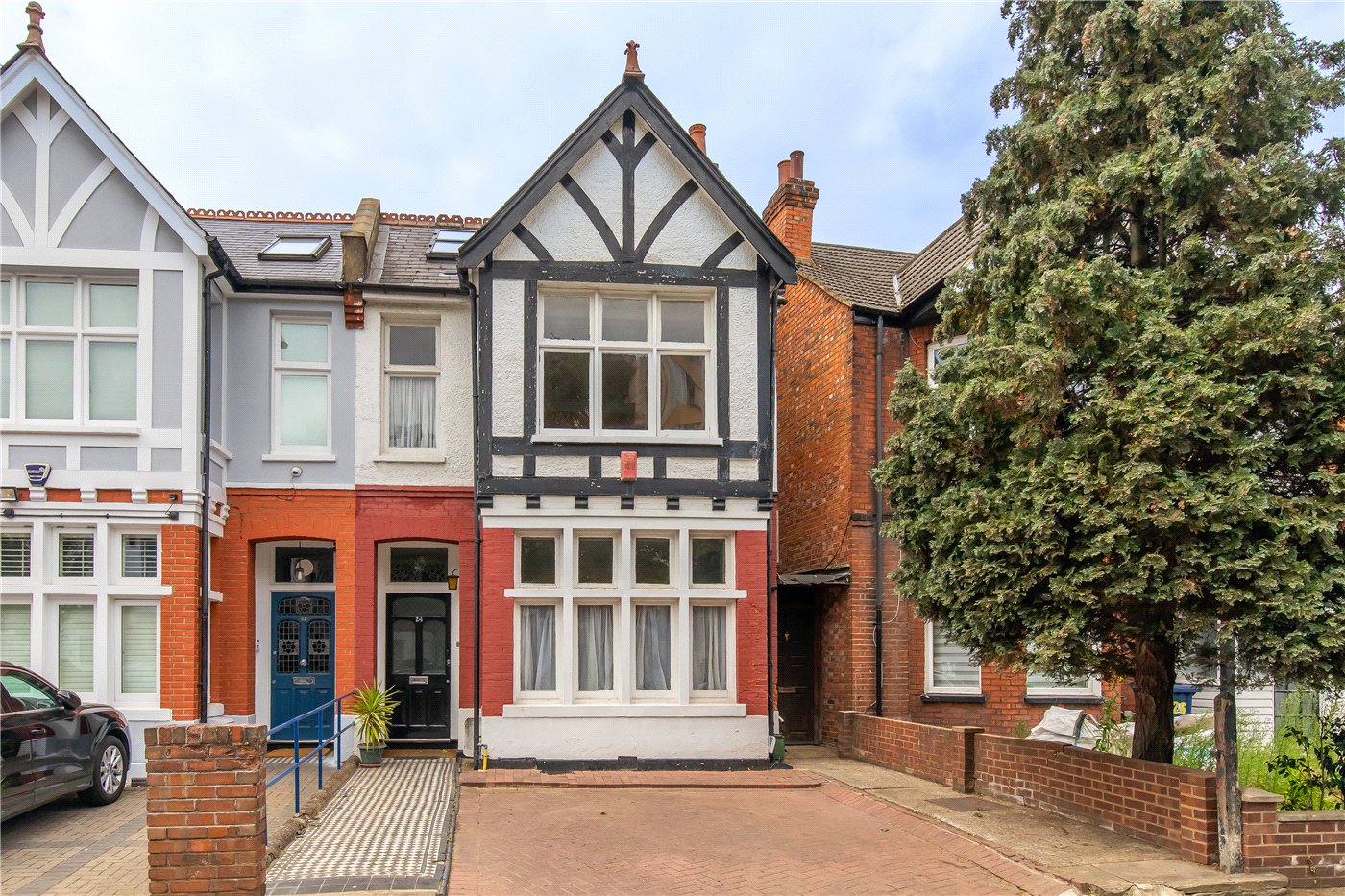 Chatsworth Gardens, London, W3