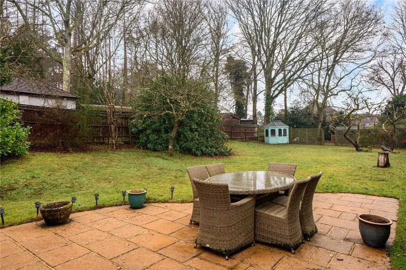 Botany Hill, The Sands, Farnham, Surrey, GU10