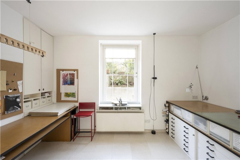 Stockwell Park Crescent, London, SW9