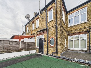 Grand Parade, Forty Avenue, Wembley, HA9