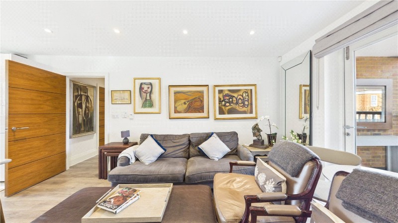 Ashridge Close, Finchley, London, N3