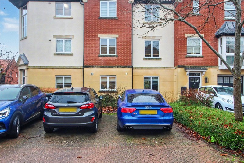 Hamilton Court, Trafalgar Square, Poringland, Norwich, NR14