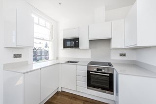 Kinfauns Road, London, SW2