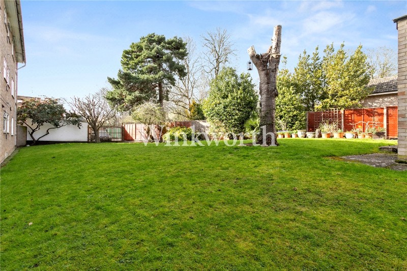 Lucerne Close, London, N13