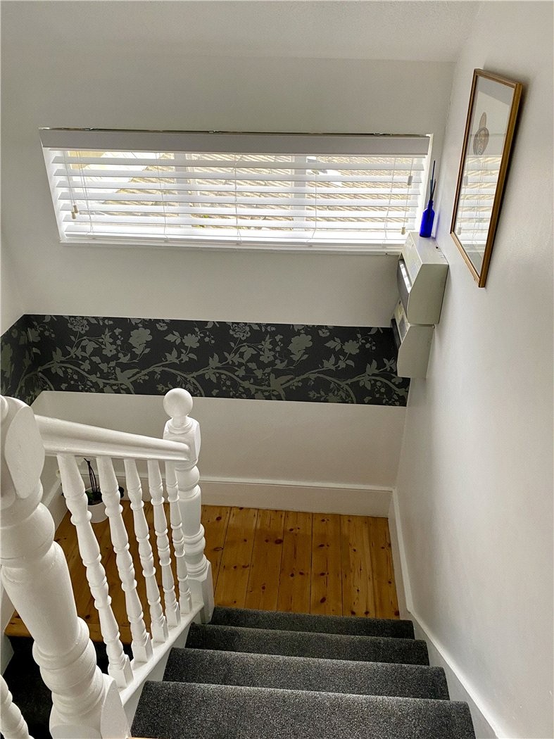 Chalfont Road, London, SE25