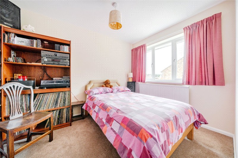 Northwood Drive, Newbury, Berkshire, RG14
