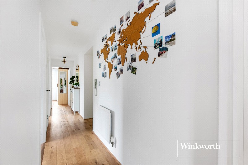 Montague Close, High Barnet, EN5