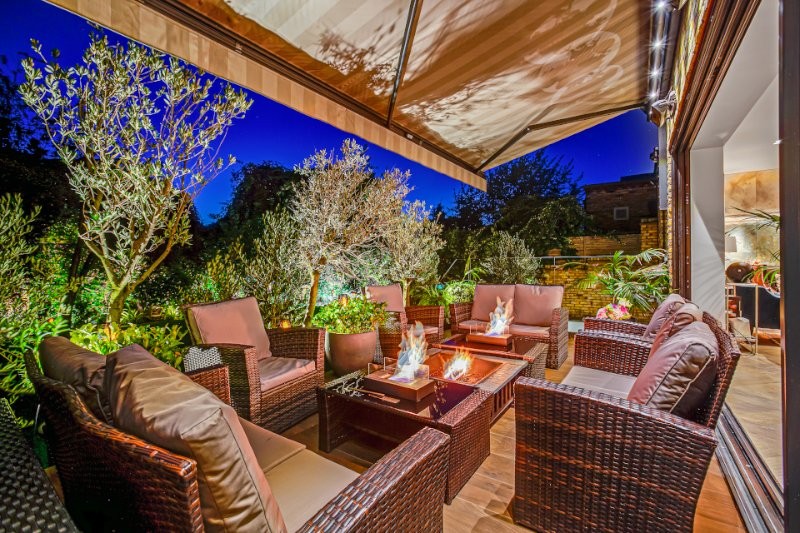 Castelnau, Barnes, London, SW13