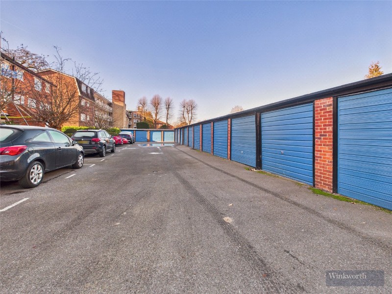 Pandora Court, South Bank, Surbiton, KT6